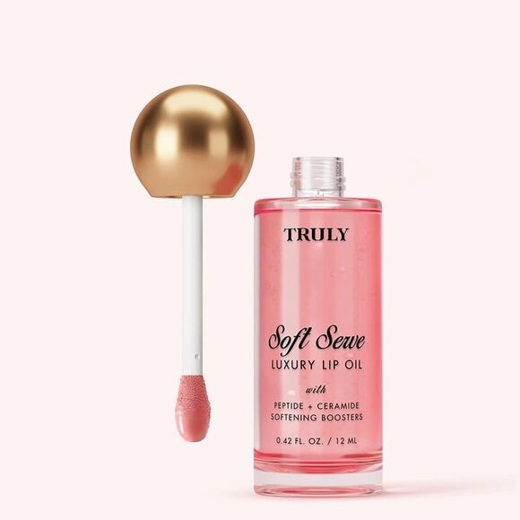 TRULY Beauty: Soft Serve Luxury Peptide Lip Oil - Picture 3 of 9